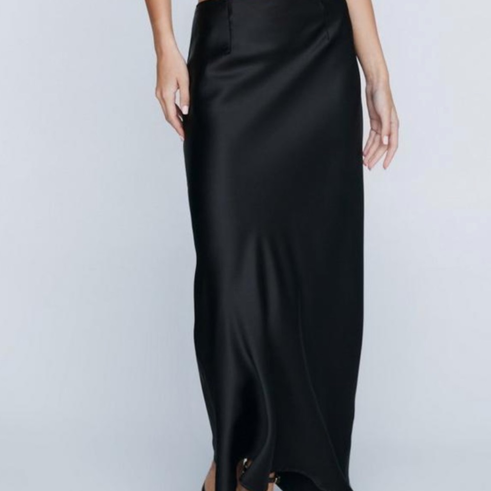 Satin maxi skirt NWT